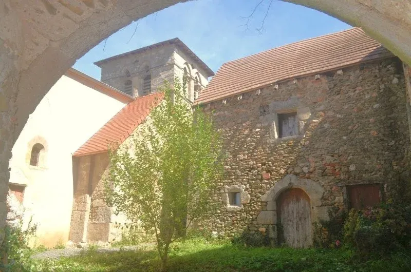 Photo 2