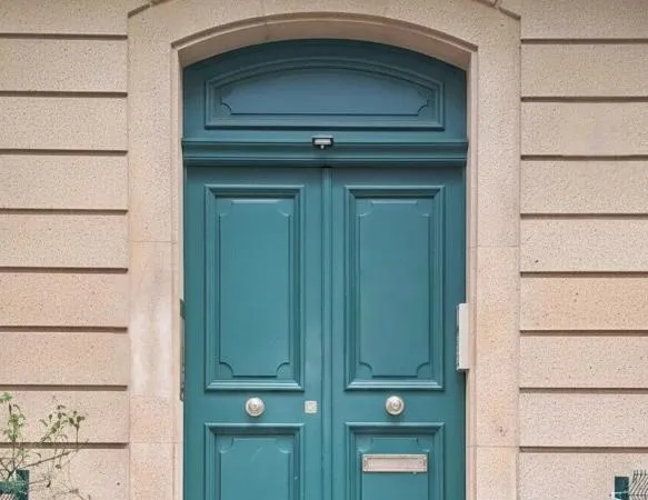 Vends t6 et plus - 250 m² - Aix-en-Provence 13100