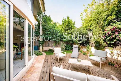 Maison 3 pièces 174 m²