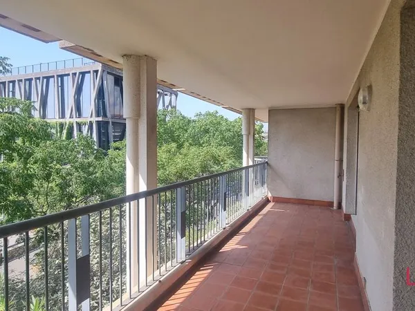 Appartement 2 pièces 63 m²