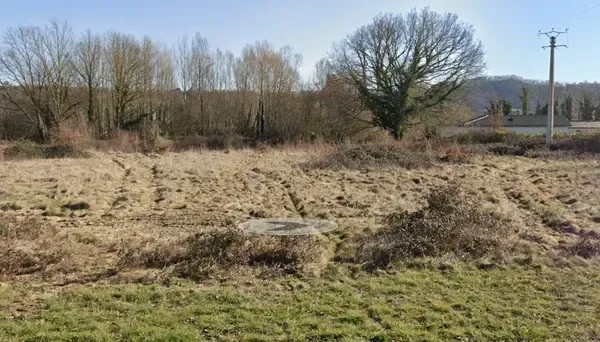 Terrain 290 m²