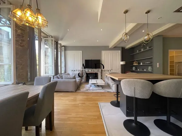 Appartement 3 pièces 84 m²