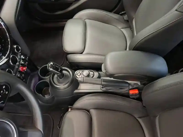 Mini Mini hatch 5 portes cooper 136 ch dkg7 — photo 26