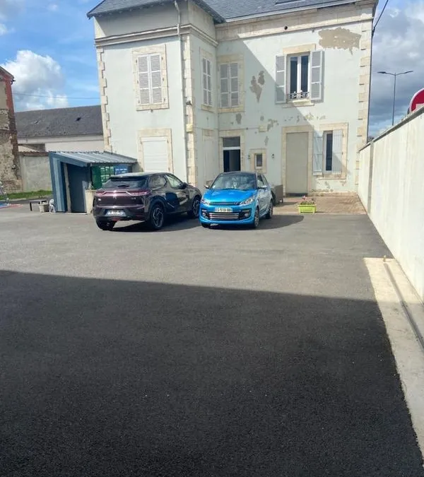 Photo 1