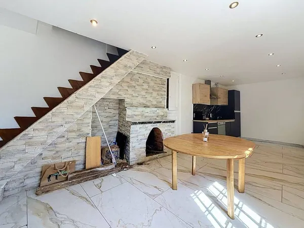 Immeuble 8 pièces 101 m²