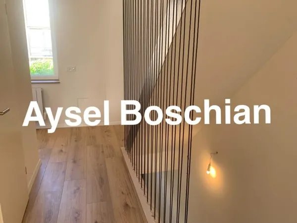 MAISON 86M2 -RENOVEE -JARDIN- GARAGE 2 VOITURES