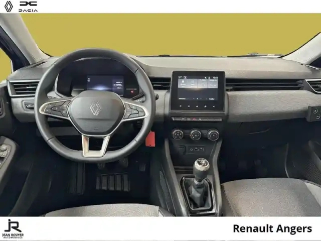 Renault Clio 1.5 blue dci 100ch evolution - 24 auto ecole — photo 5