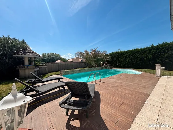 Maison 5 pièces 140 m²
