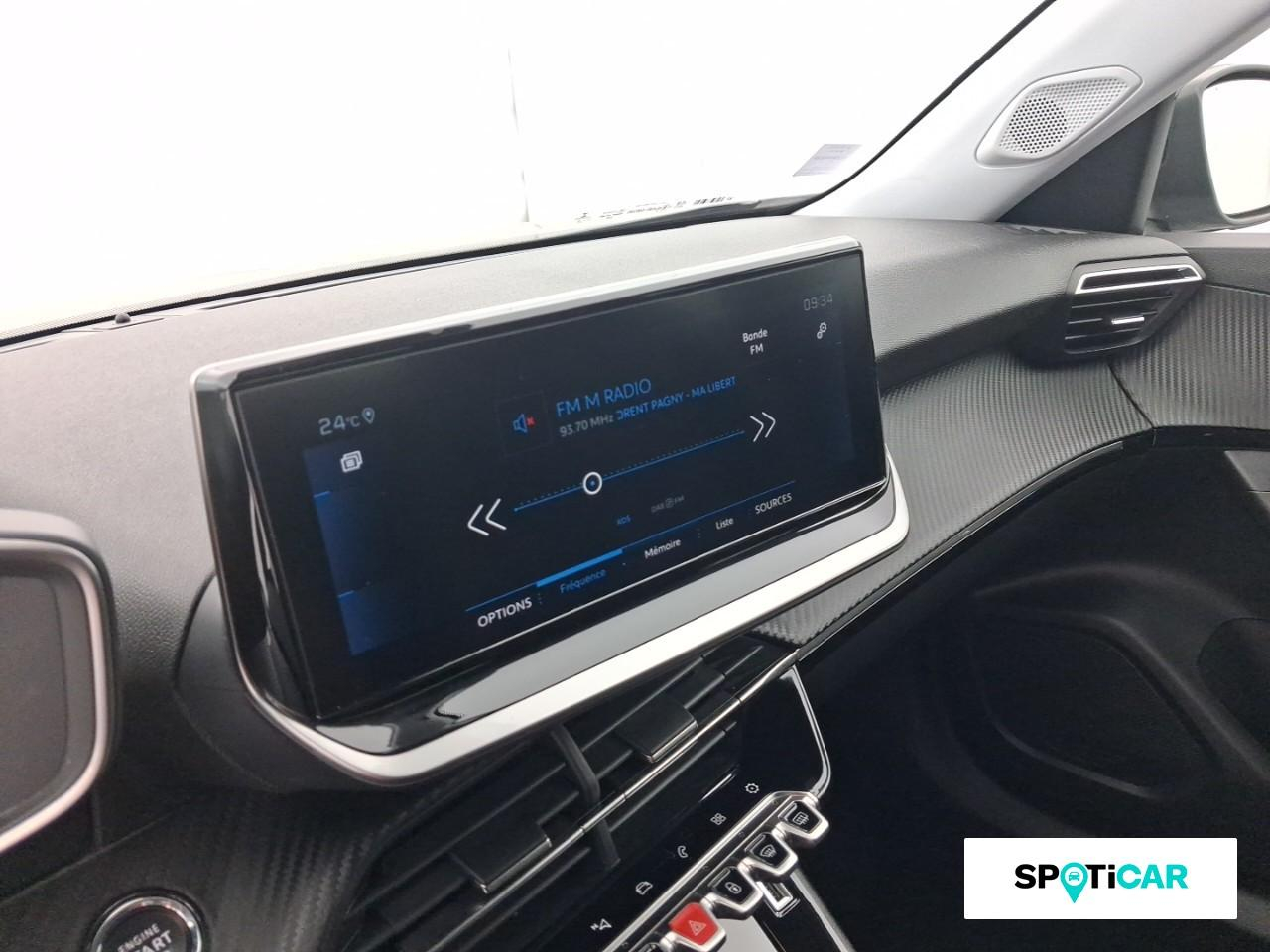 Peugeot 2008 1.5 bluehdi 130ch s&s roadtrip eat8 125g — photo 13