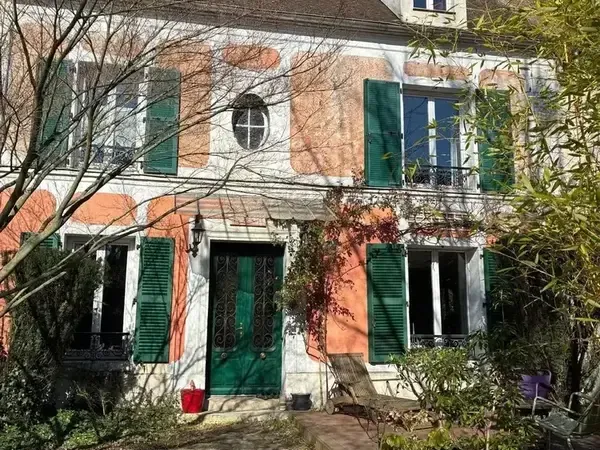 L'élégance de l'ancien, la sérénité d'une adresse préservée