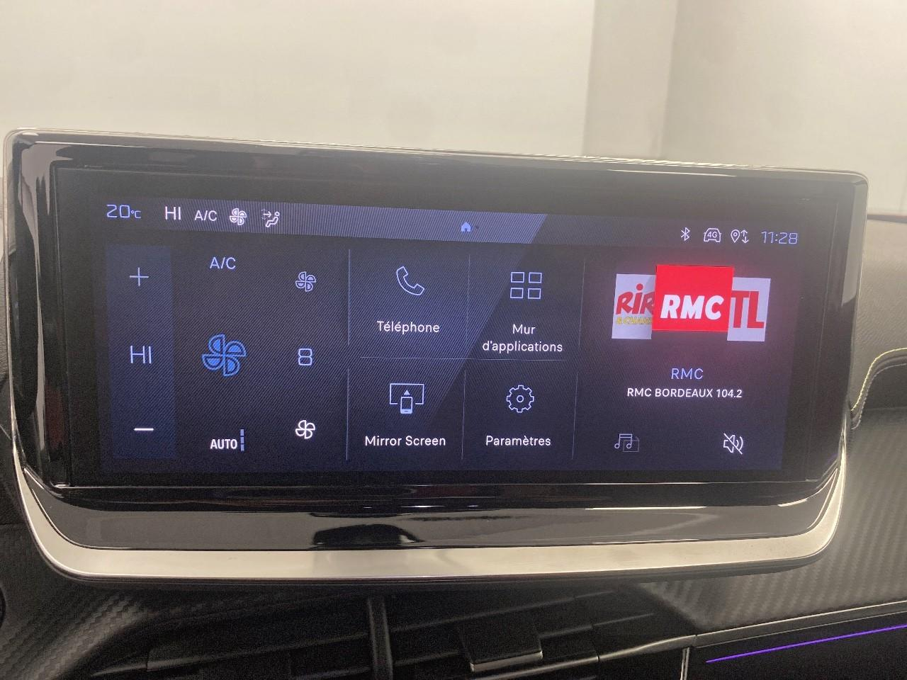 Peugeot 2008 puretech 130 s&s eat8 gt — photo 13