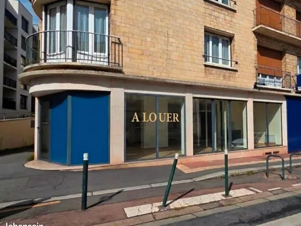 Local commercial 70m2 / visibilite ++ / tva sur loyers