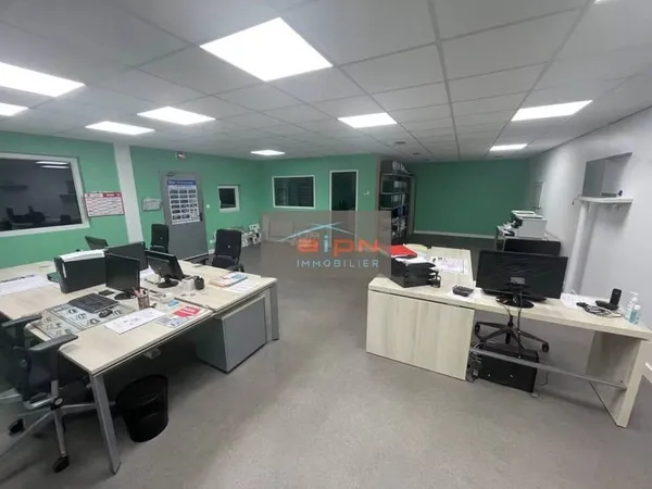 Bureaux 75 m²