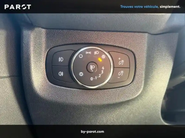 Ford Transit Courier fourgonnette 1.0 ecoboost 100ch trend — photo 11