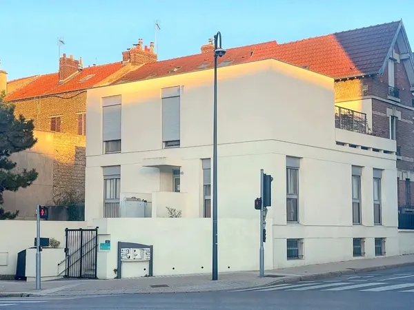 Local commercial 6 pièces 187 m²