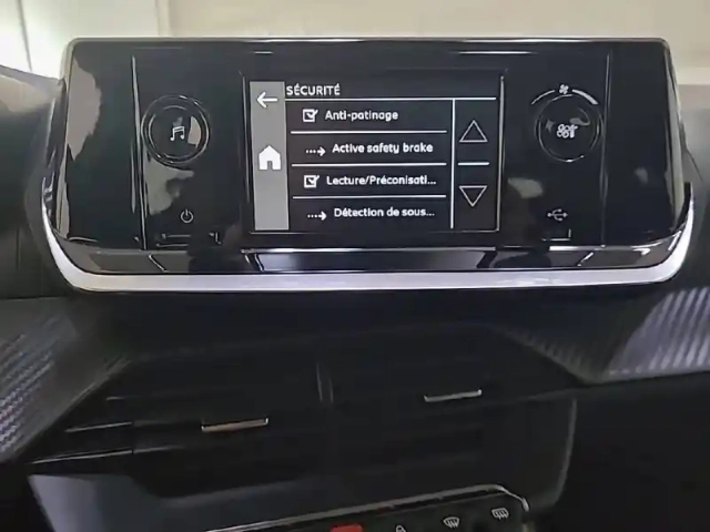 Peugeot 208 puretech 75 s&amp;s bvm5 — photo 50