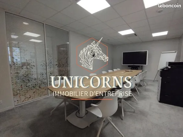 Bureaux 394 m²