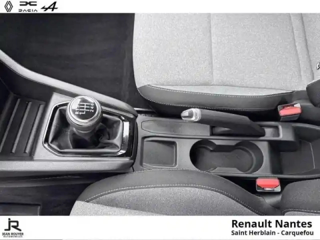 Renault Clio 1.0 tce 90ch evolution — photo 3