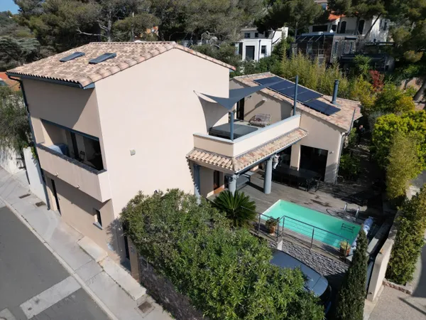 Maison 9 pièces 210 m²