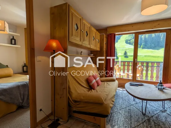 Appartement 2 Pièces avec balcon exposé plein Sud sans vis à vis avec vue imprenable sur les montagn
