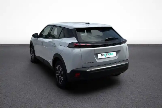 Peugeot 2008 electrique 54 kwh 156 ch — photo 4