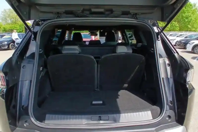Peugeot 5008 hybrid 145 ch e-dcs6 — photo 9
