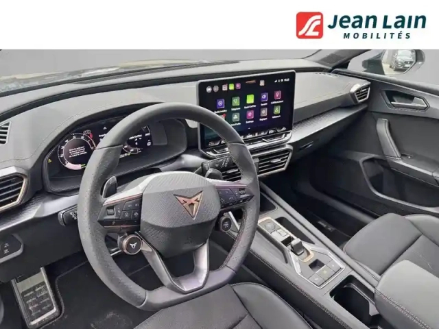Cupra Leon 1.5 etsi hybrid 150 ch dsg7 — photo 11