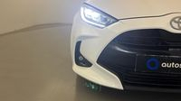 Toyota Yaris 116h Design 5p MC24 — photo 17