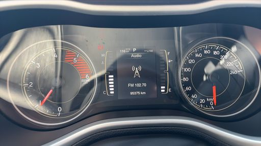 Jeep Cherokee 2.2 CRD 4WD 184 cv boite auto - Night Eagle – 2018 – 95375 km – Diesel – Boîte Automatique — photo 18