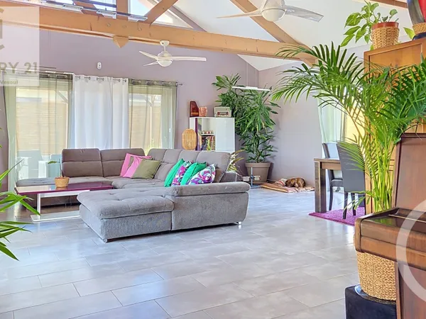 Maison 7 pièces 166 m²