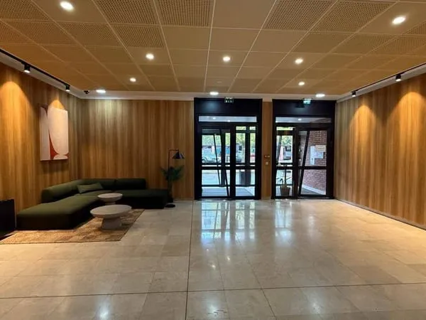 Local d'activité 547 m²