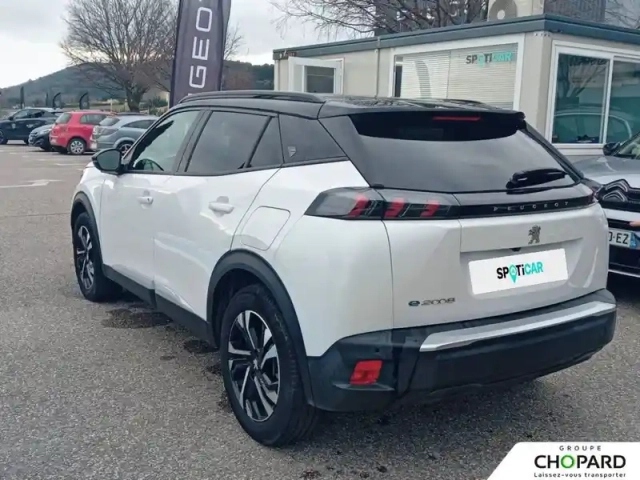Peugeot 2008 electrique 136 ch — photo 30