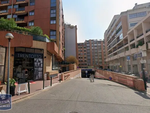 Stationnement Location Toulouse   124€