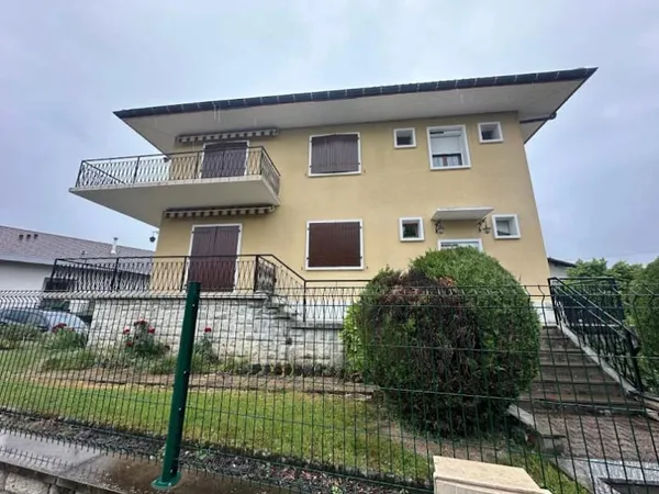 Local 84 m²