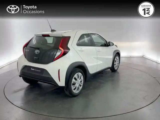 Toyota Aygo X 1.0 vvt-i 72ch dynamic — photo 8