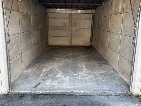 Garage à louer