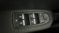 Renault Captur 1.8 E-Tech full hybrid 160ch Evolution - 25 — photo 28