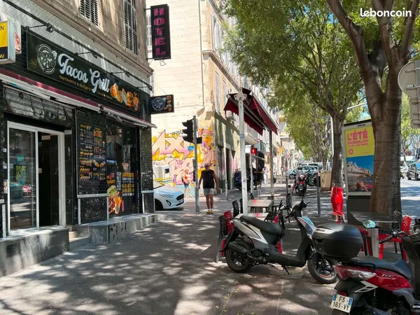 Fonds de commerce Snack fast food ,local commercial 30 m² situé au rez-de-chaussée avec grand terras