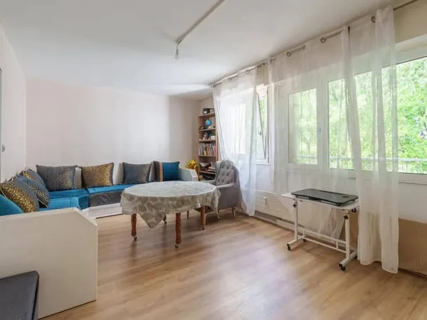 Appartement 4 pièces 80 m²