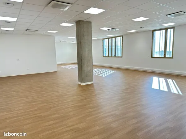 BUREAUX NEUFS A LOUER A MONTPELLIER CAMBACERES - 190m² environ divisibles selon besoin