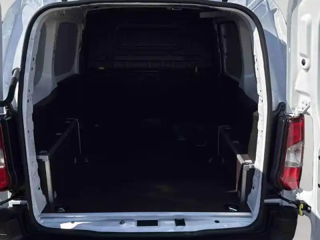 Peugeot Partner m charge utile majorée electrique 136ch batterie 54 kwh — photo 5