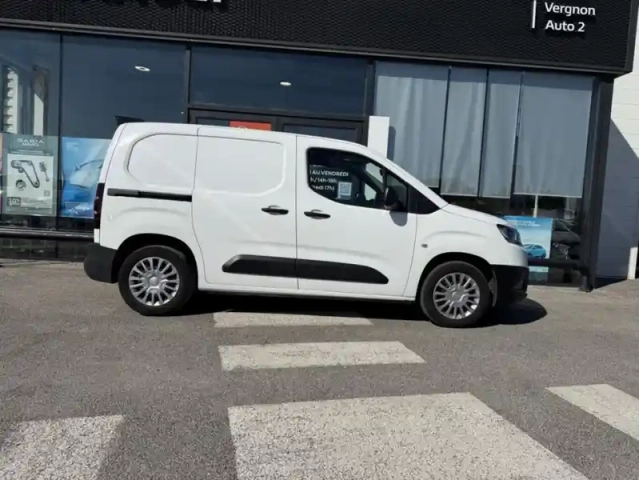 Toyota Proace 1.5 medium 100 d-4d business — photo 25