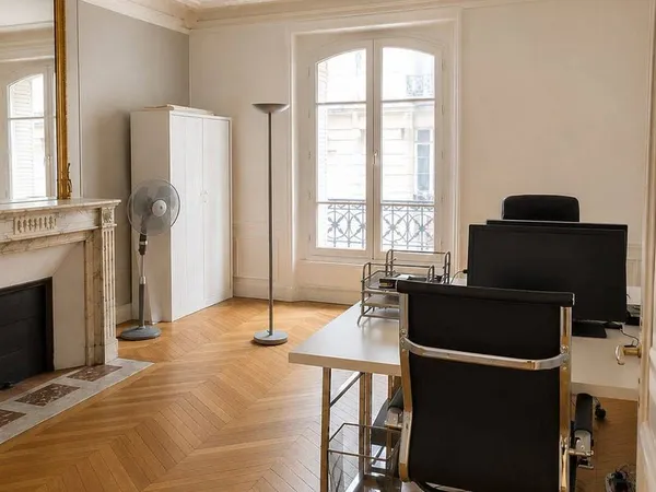 Bureau 165 m²