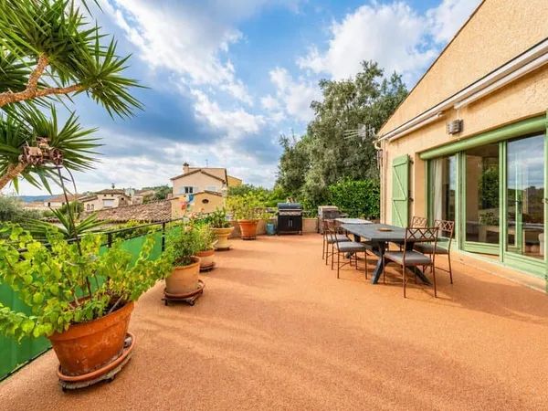 Maison de plain-pied 4 pièces 117 m²