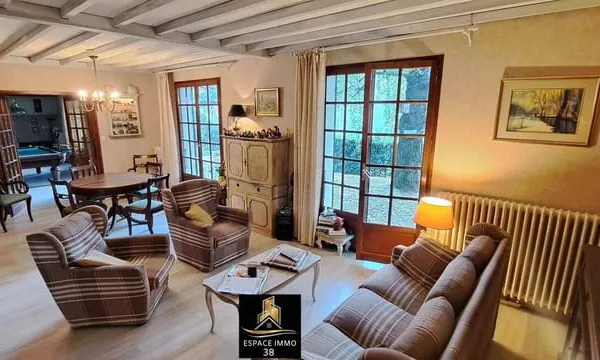 Maison 6 pièces 190 m²