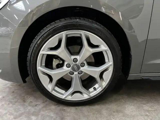 Audi A1 35 tfsi s line 1.5 150 ch s-tronic7 — photo 9