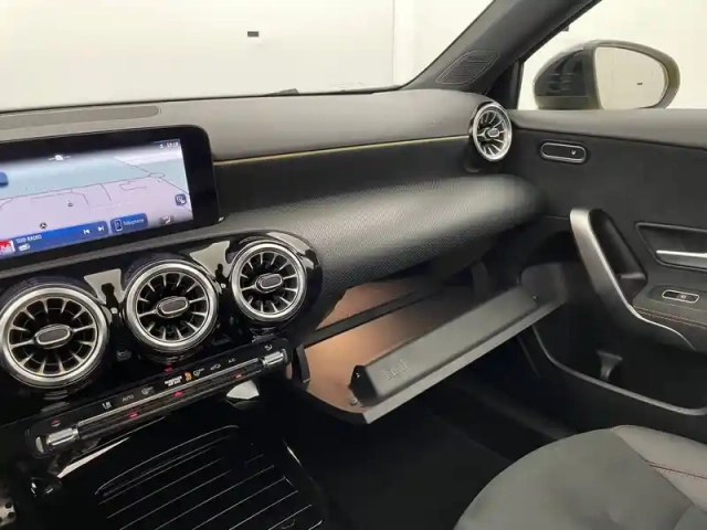Mercedes Classe A 180 — photo 33