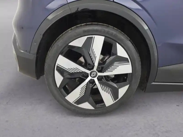 Renault Megane e-tech 220 ch autonomie confort gsr2 — photo 24