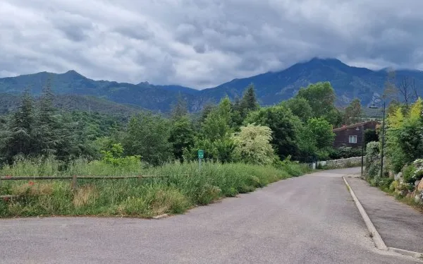 Terrain 769 m²