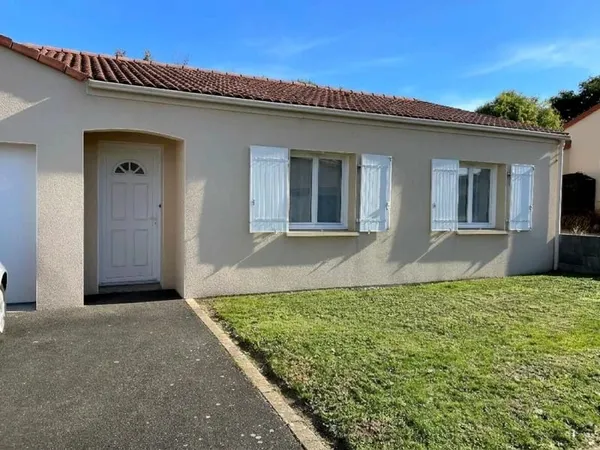 Pavillon de plain pied avec jardin et garage !